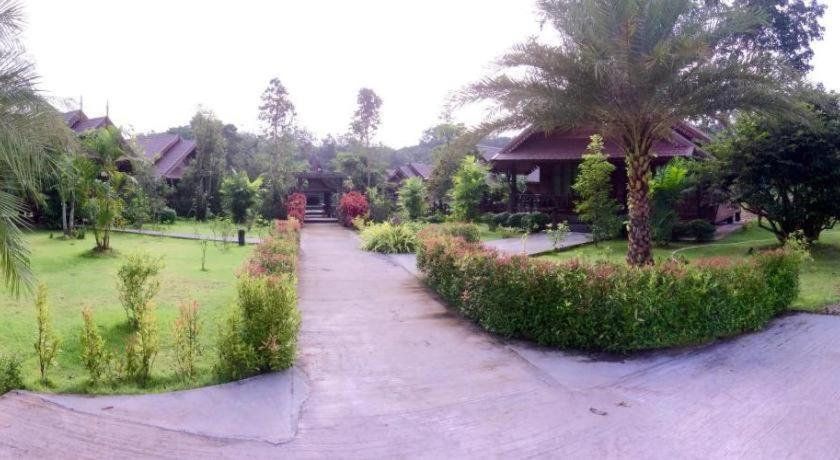 Burilamplai Resort Thung Yai Exterior photo