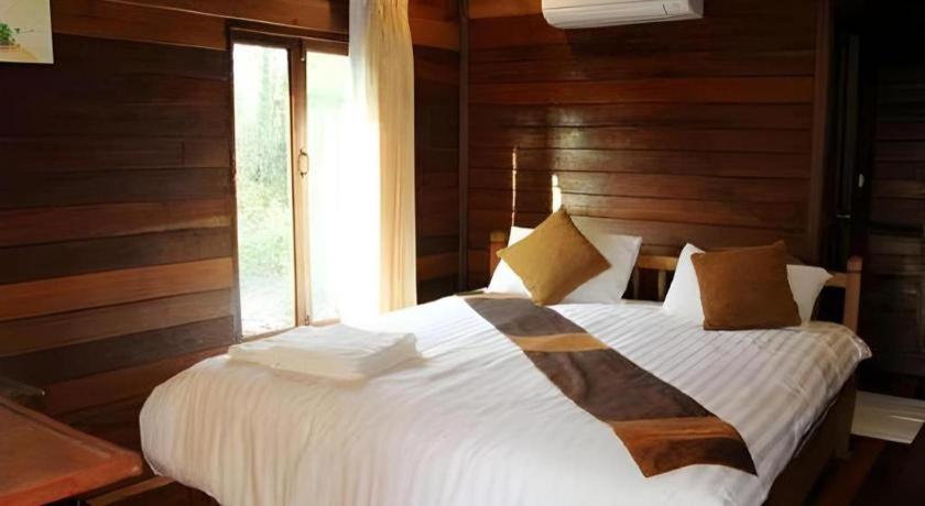 Burilamplai Resort Thung Yai Exterior photo